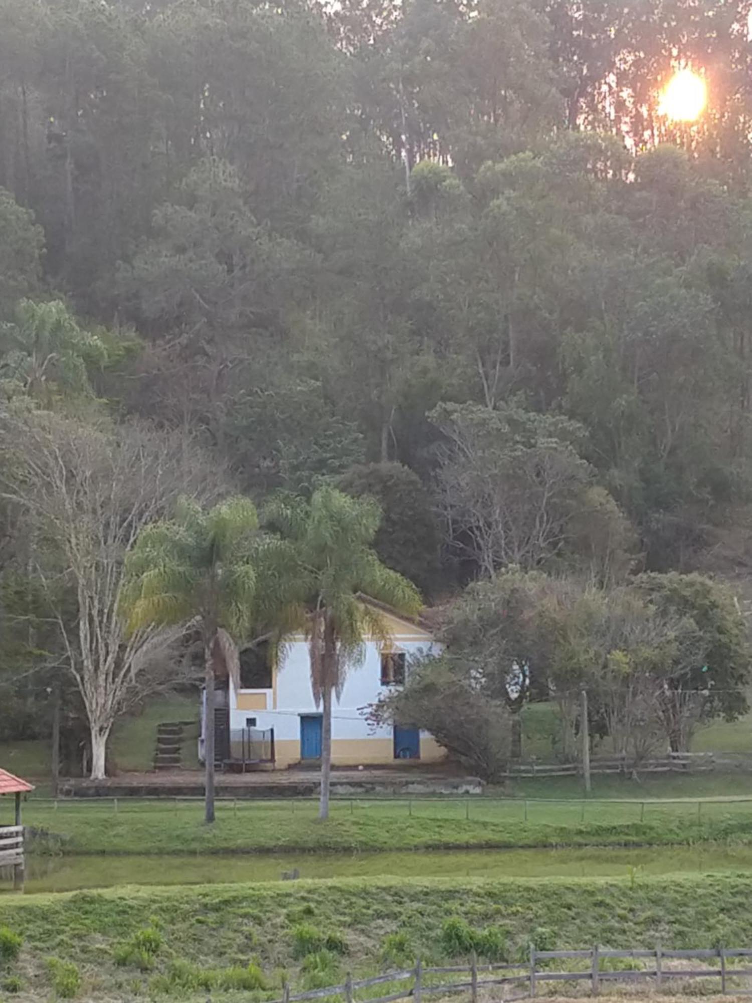 Pousada Colar De Ouro Chales Cunha Exterior foto